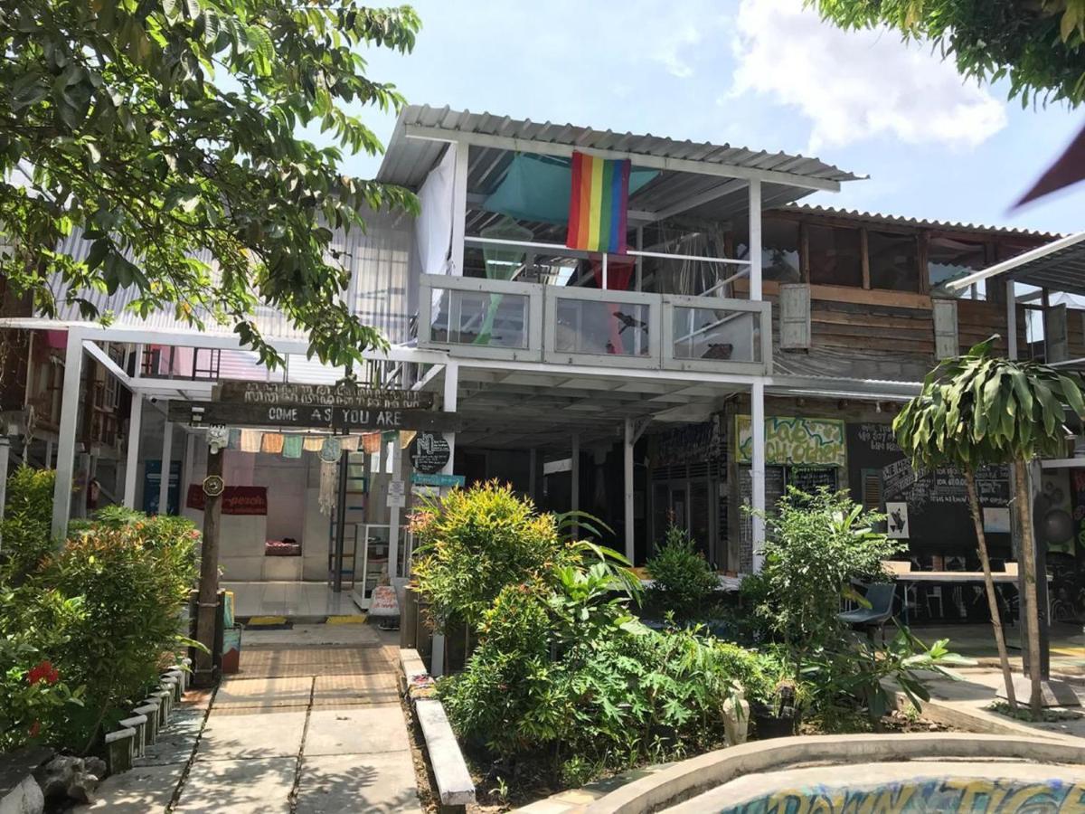 Yez Yez Yez All Good Hostel Yogyakarta Dış mekan fotoğraf